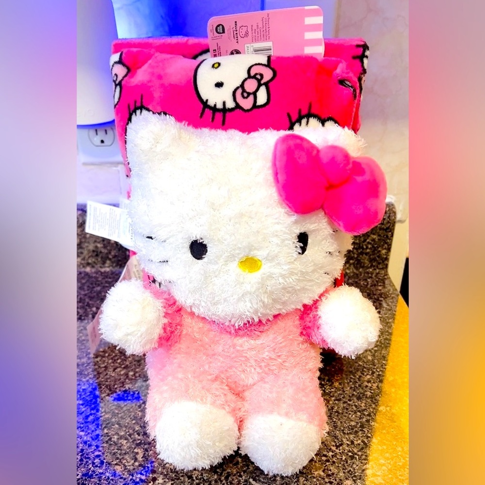 Hello Kitty 3 piece Travel Set